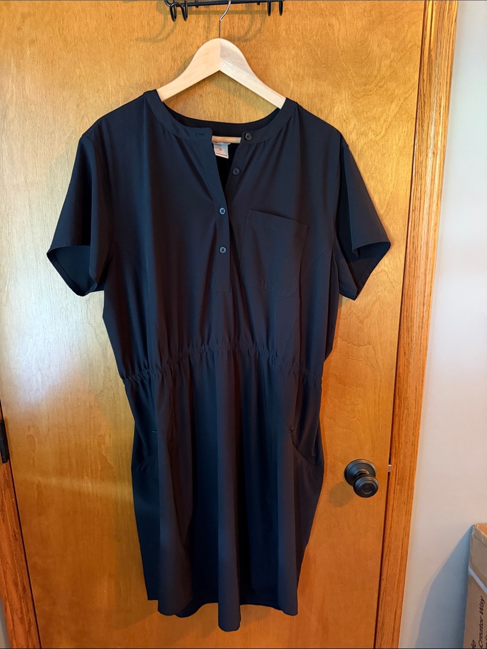 Women’s Duluth trading black dress
